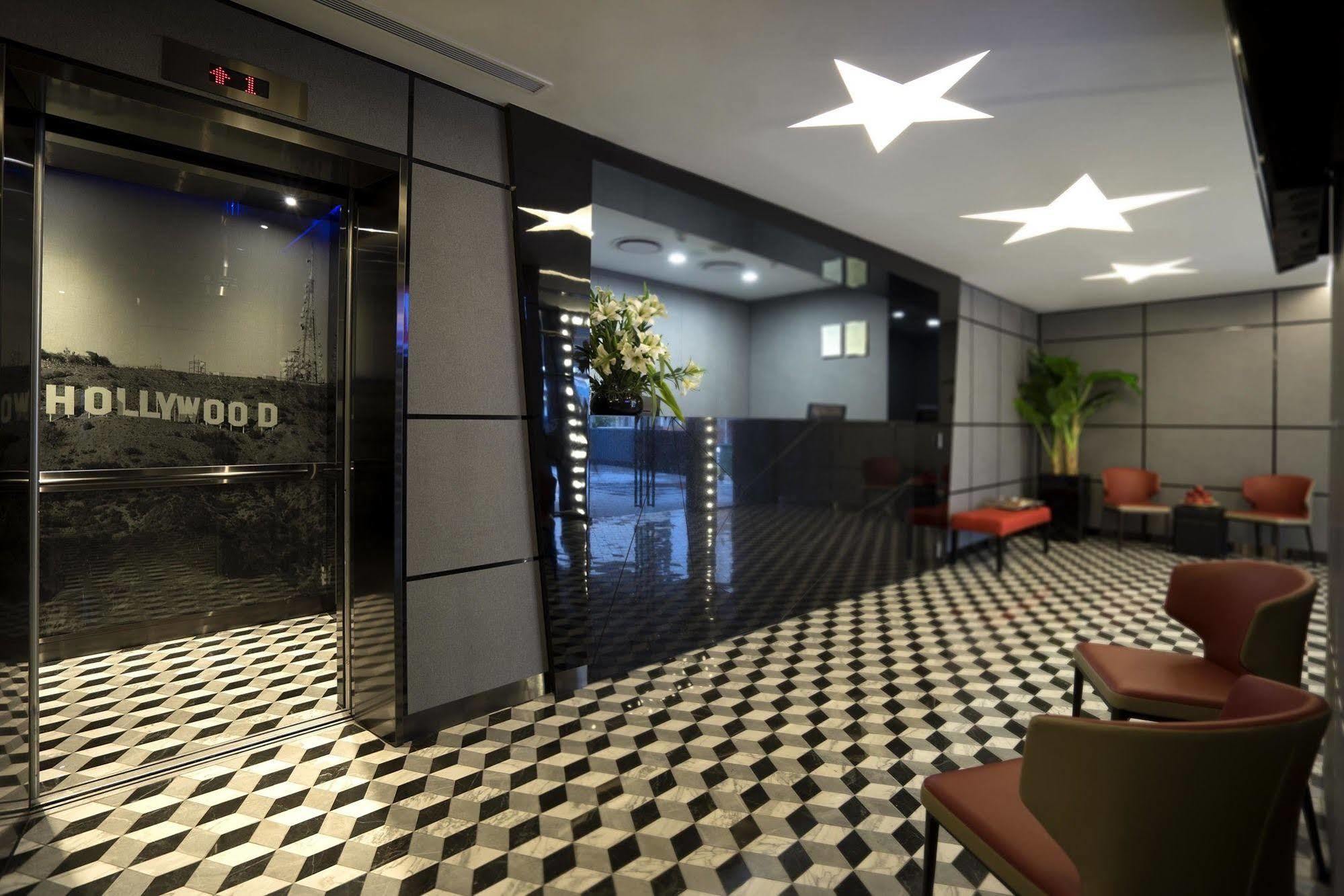 Hotel 81 Premier Hollywood Singapur Exterior foto